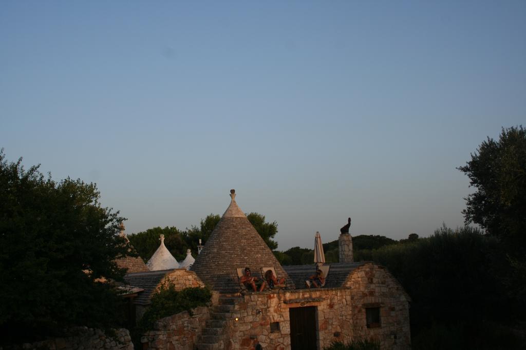 I Trulli Di Acquarossa Aparthotel Cisternino Exterior photo